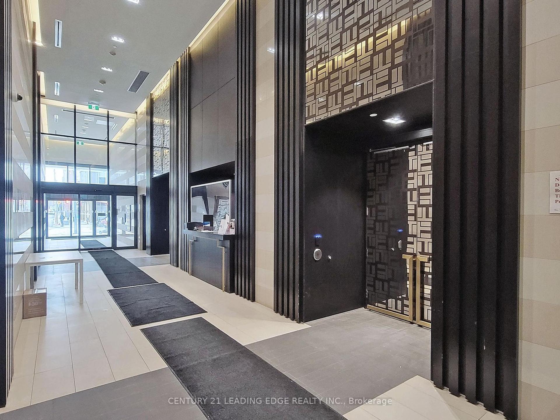 3 Bedrooms Condo at 501 Yonge, Toronto For sale