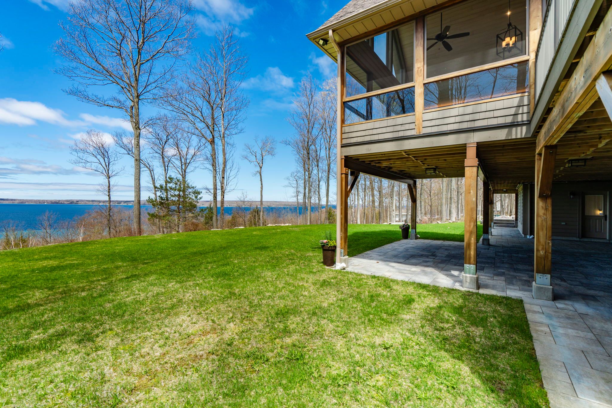20 Nippissing Ridge Road