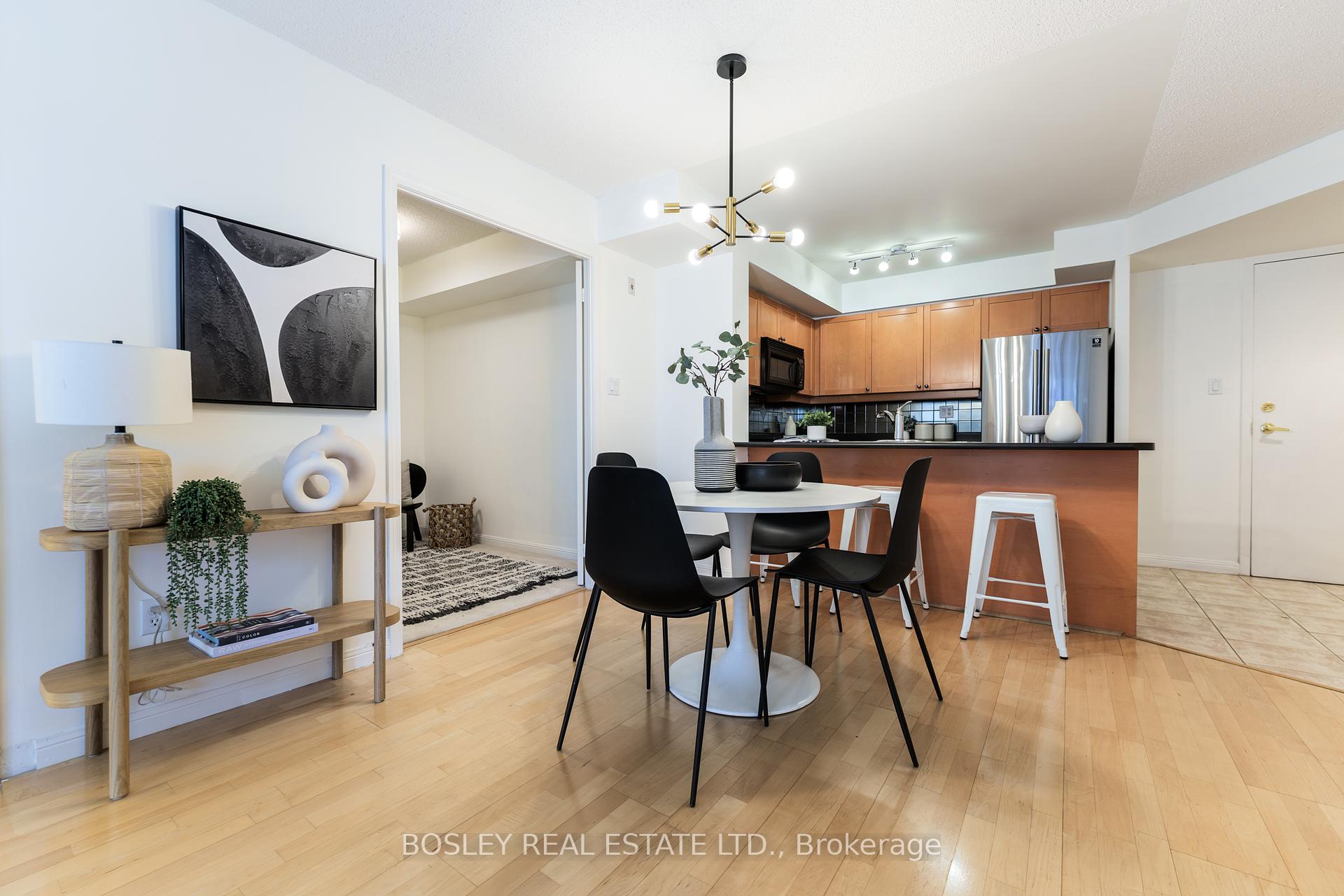 2 Bedrooms Condo at 188 Redpath, Toronto For sale