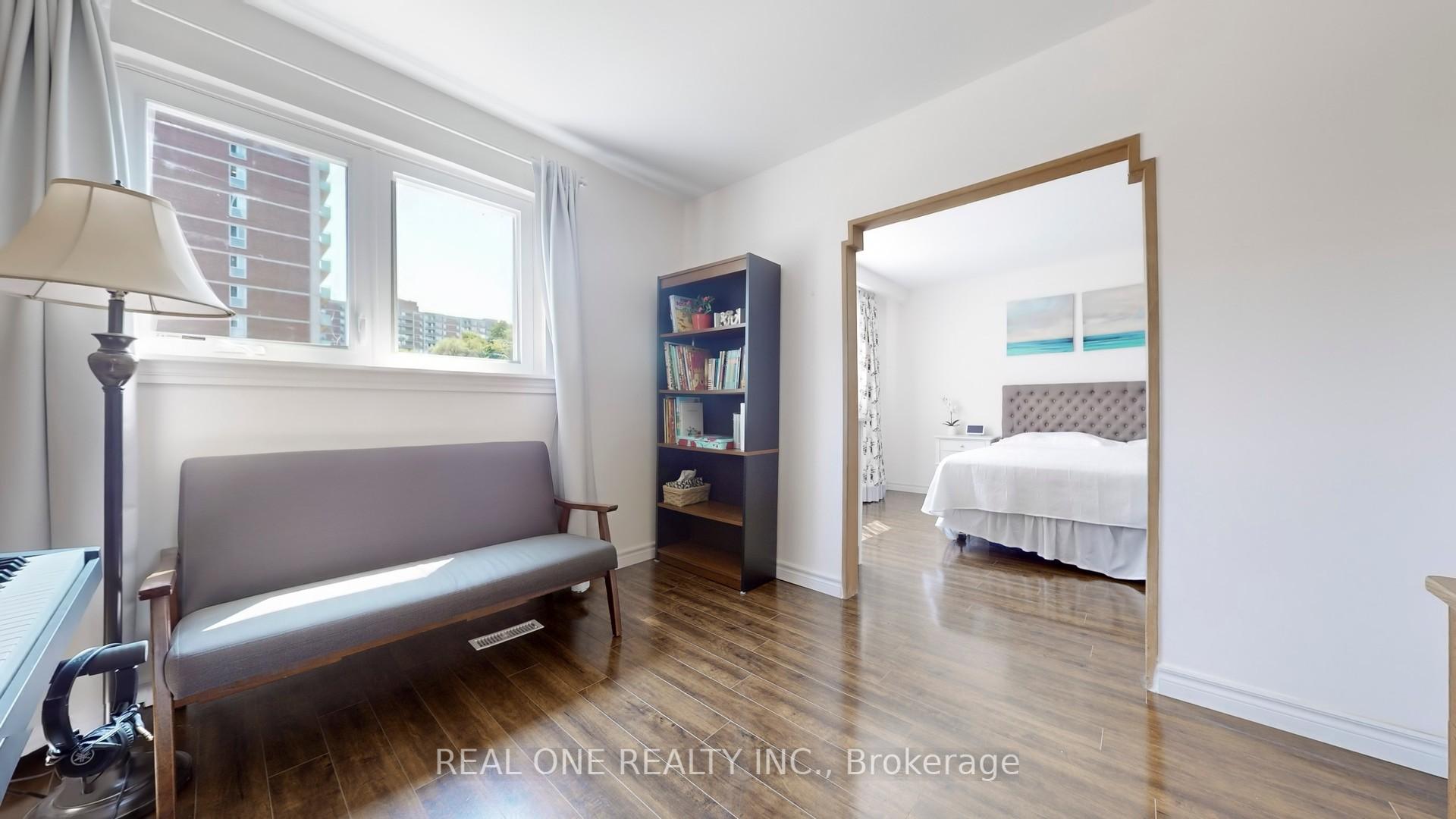 4 Bedrooms Condo at 54 Bonis, Toronto For sale
