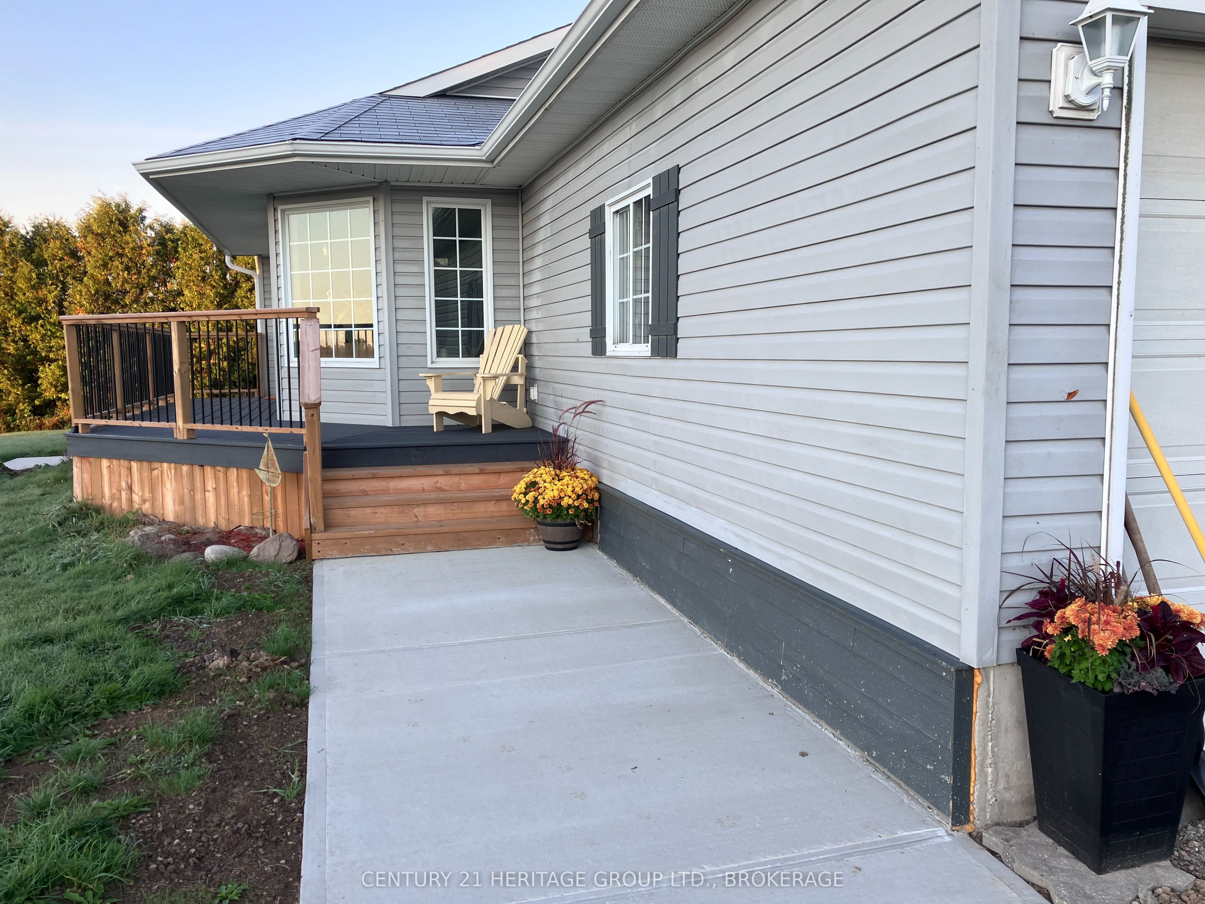 97 Dulcemaine Road, Leeds and the Thousand Islands 824 - Rear of Leeds - Lansdowne Twp