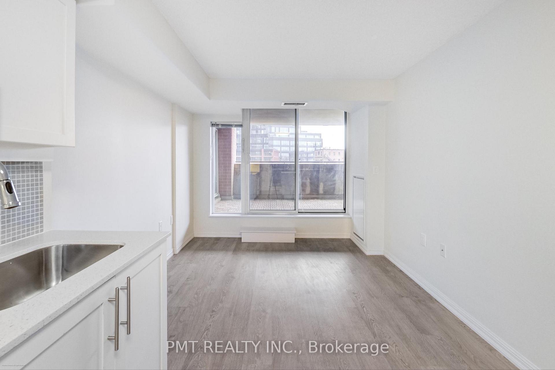 2 Bedrooms Condo at 125 Western Battery, Toronto For sale