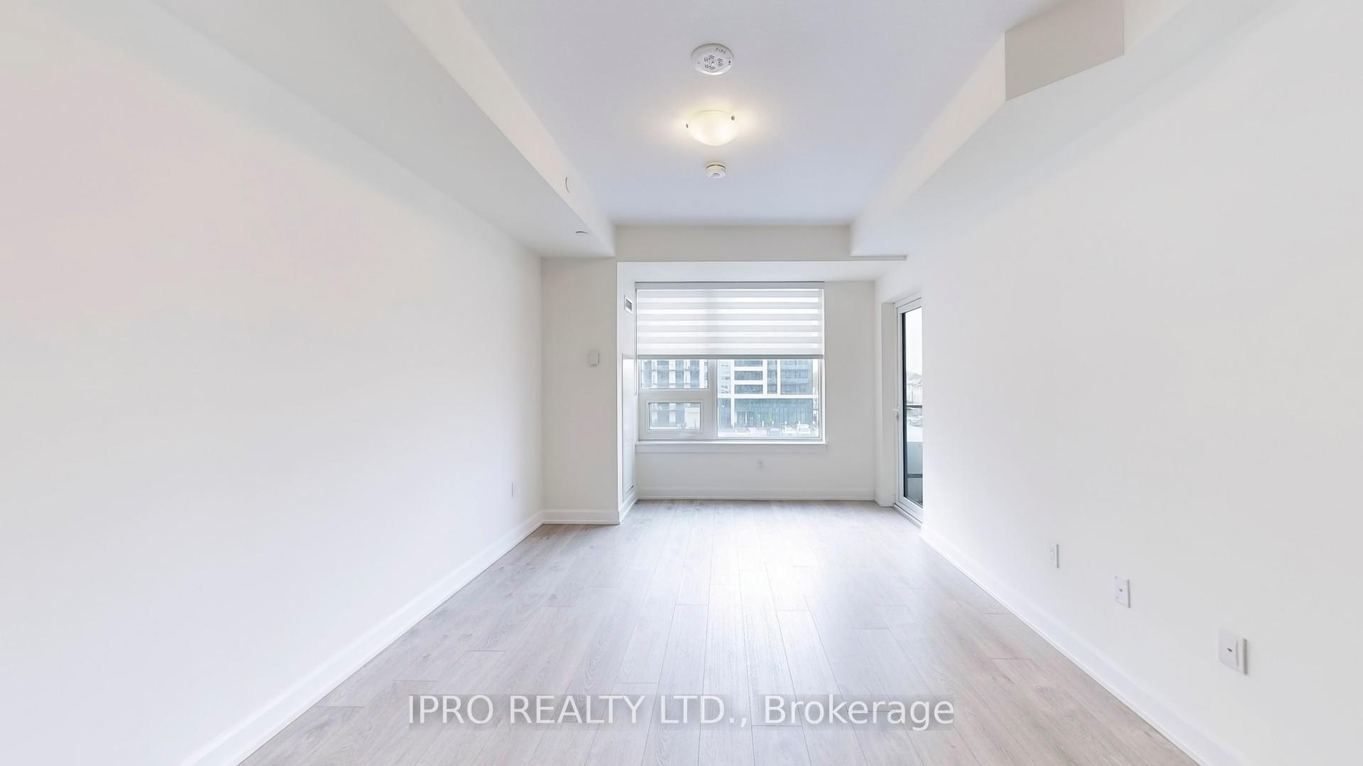 2 Bedrooms Condo at 3200 William Coltson, Oakville For sale