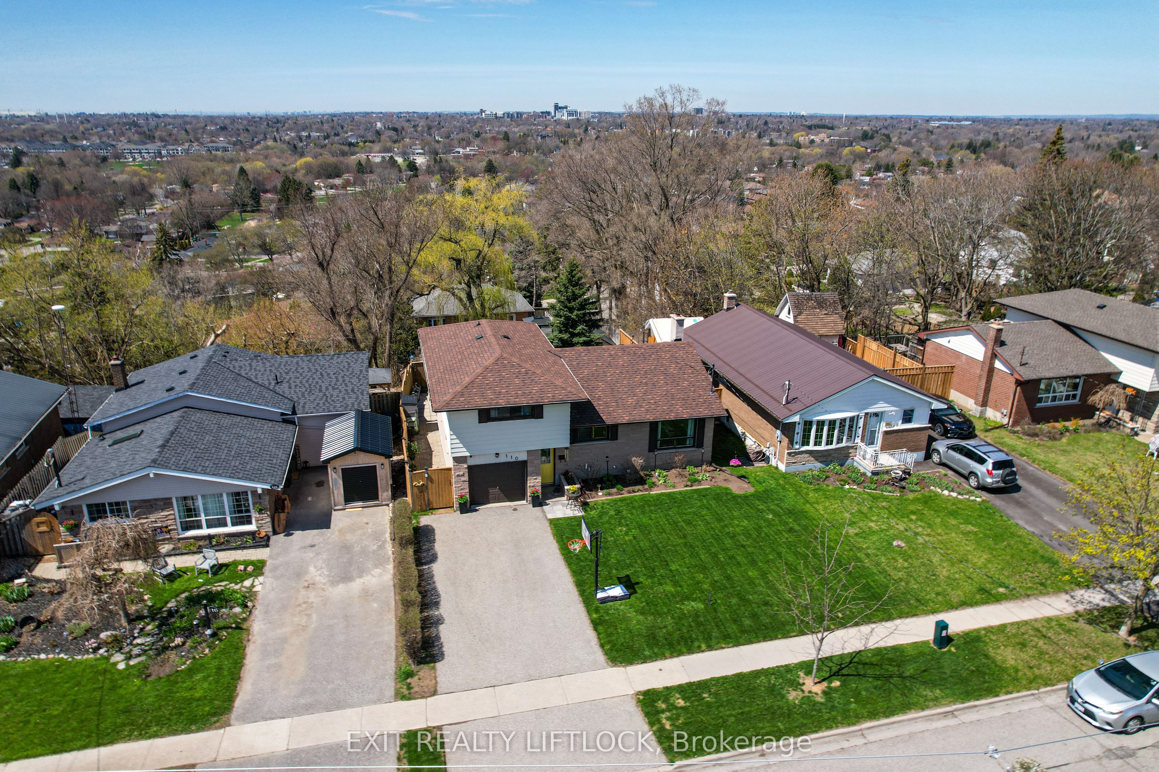 110 Labrador Drive
