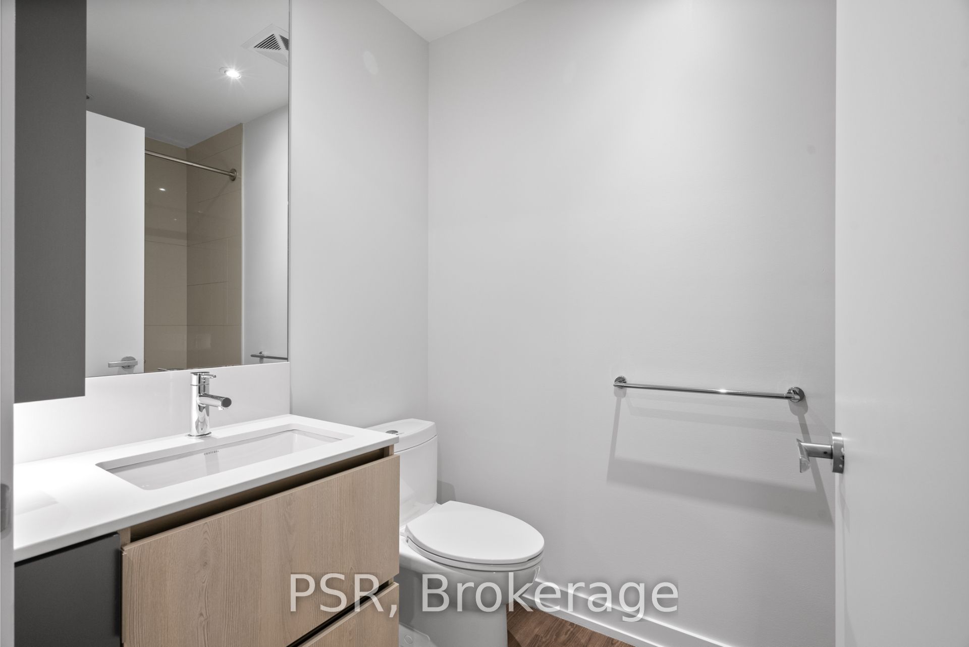 11 Ordnance Street, #1111