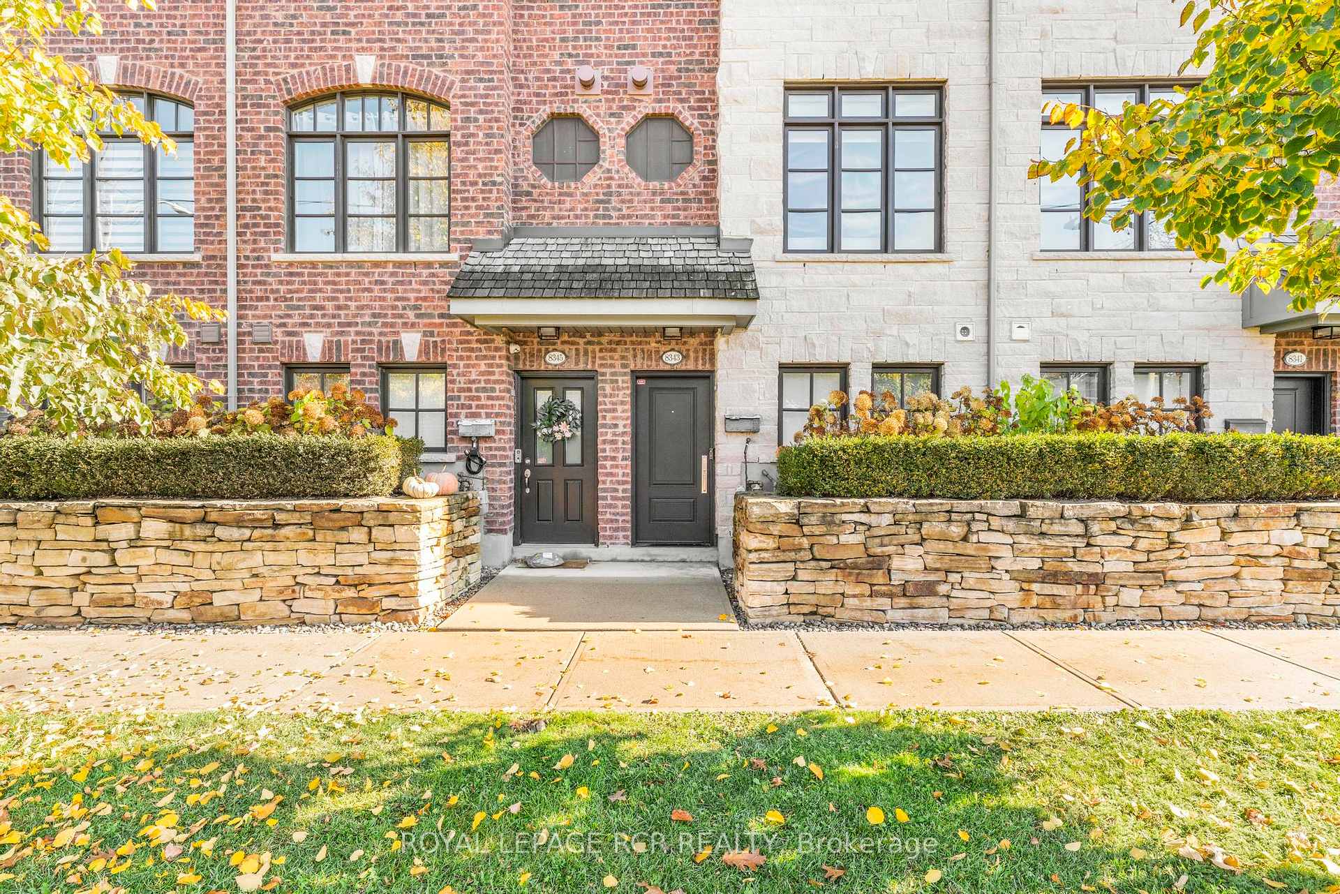 4 Bedrooms Condo at 8343 Kipling, Vaughan For sale