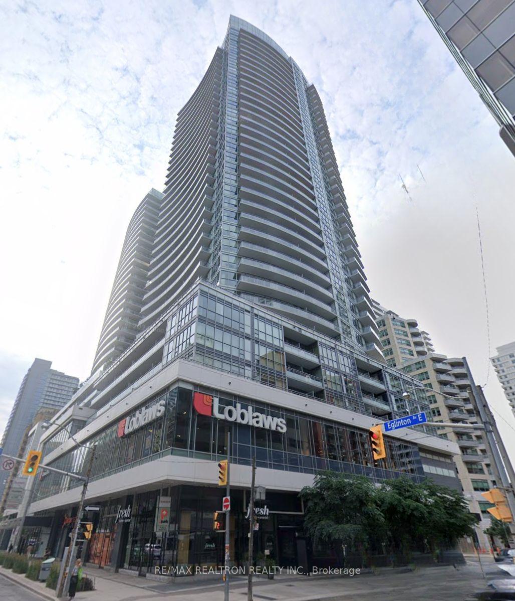 2 Bedrooms Condo at 89 Dunfield, Toronto For sale