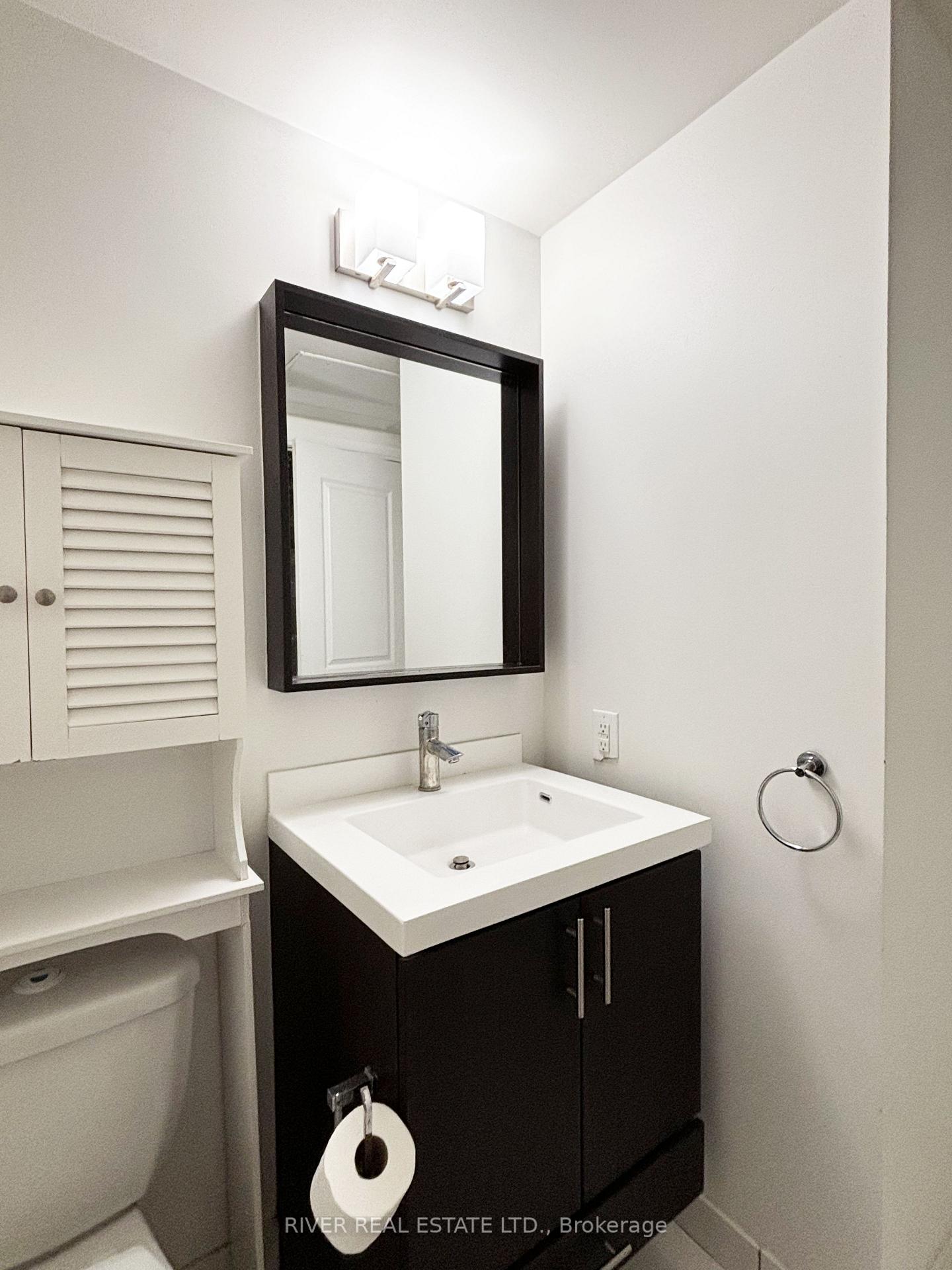 1 Bedroom Condo at 560 Front,  Toronto For sale