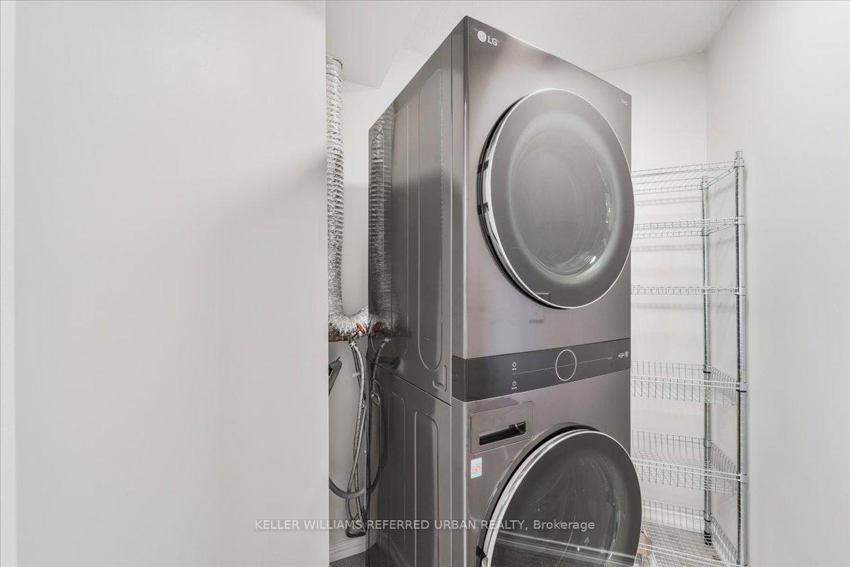 1 Bedroom Condo at 5 Concorde, Toronto For sale