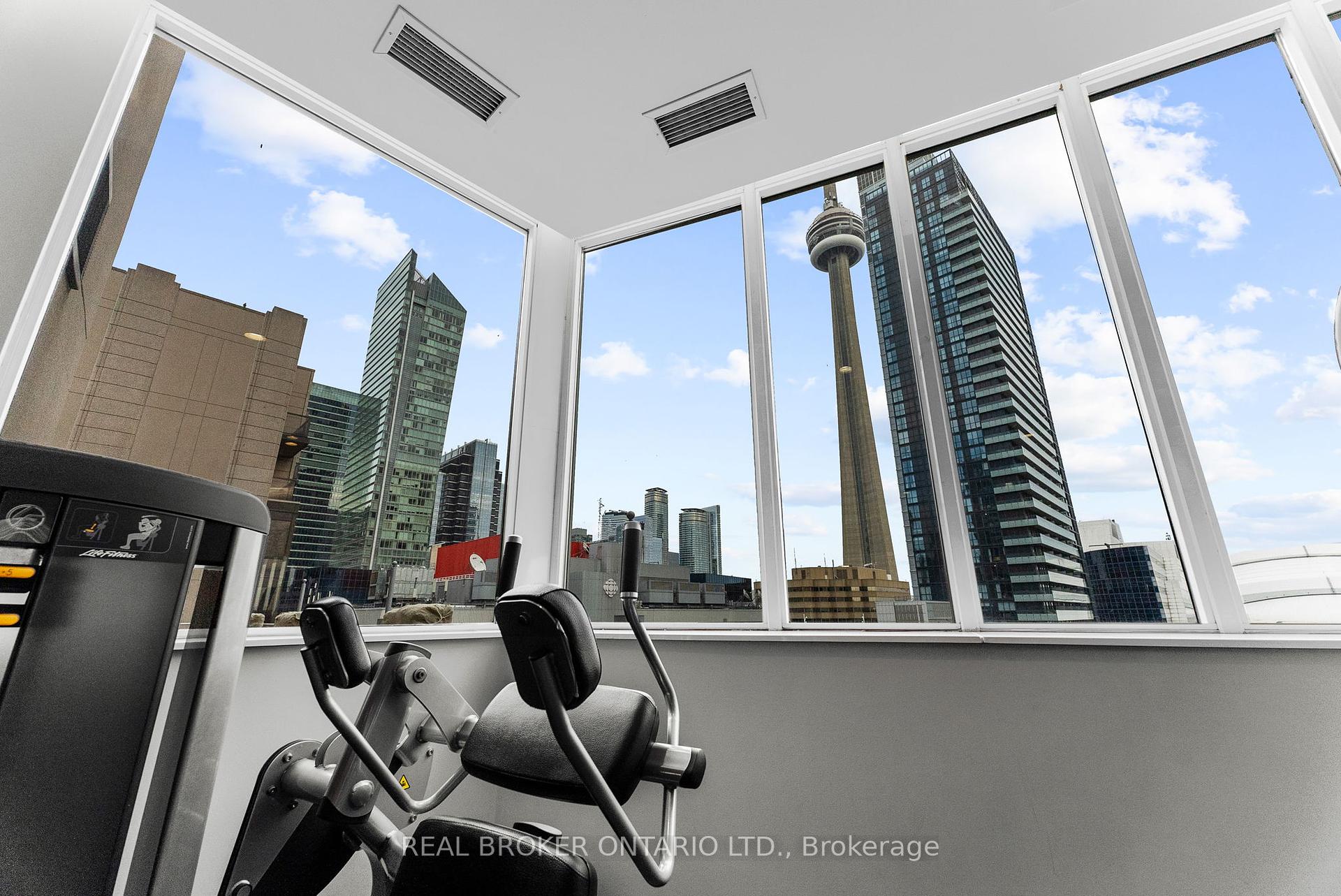 2 Bedrooms Condo at 250 Wellington,  Toronto For sale