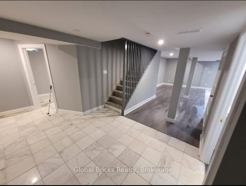 30 Sweet Briar Lane