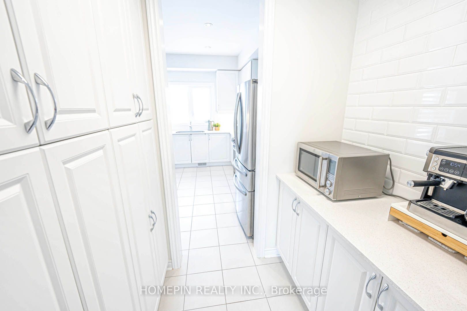 292 Fasken Court, Milton, ON L9T 6S9