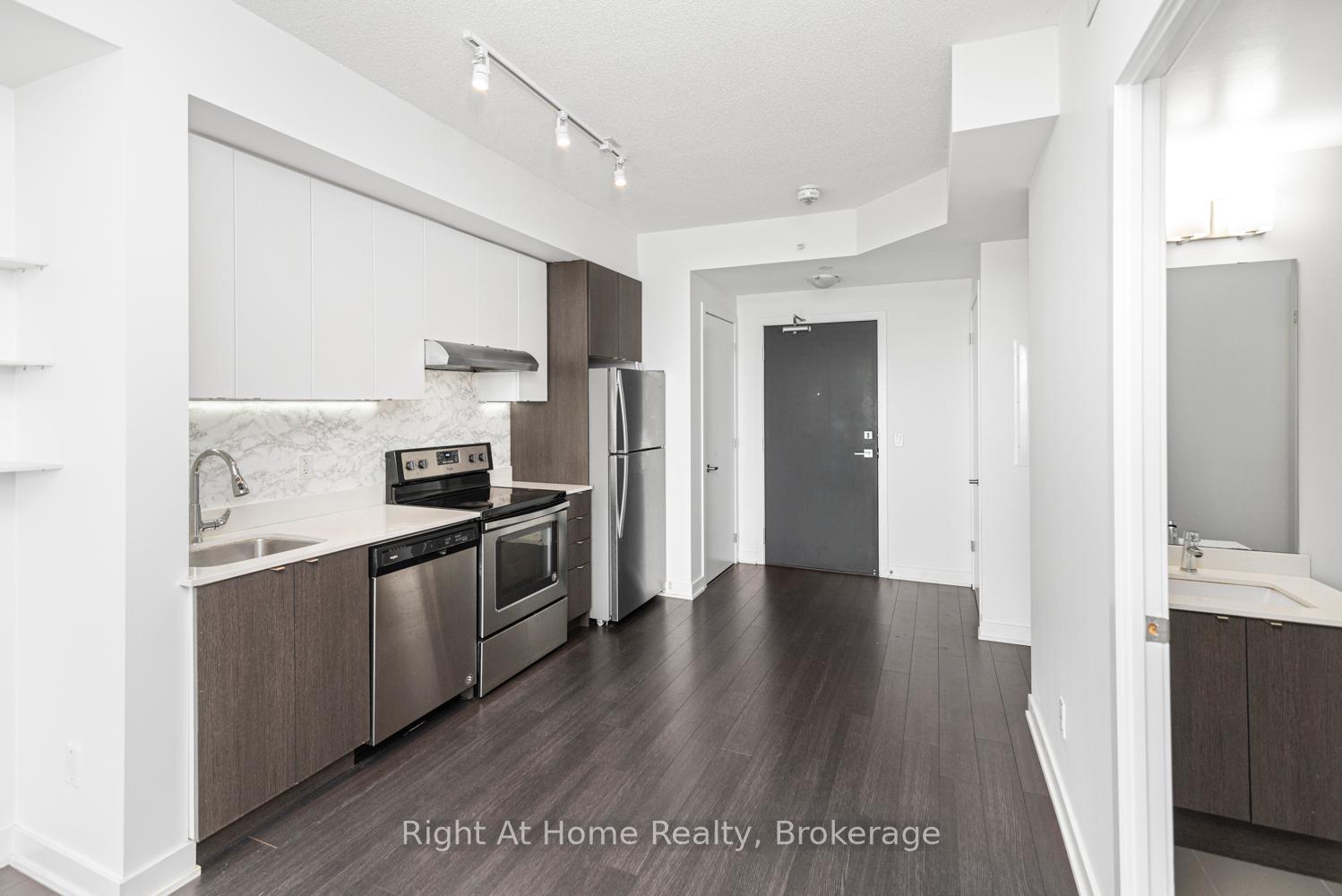 1 Bedroom Condo at 5260 Dundas, Burlington For sale