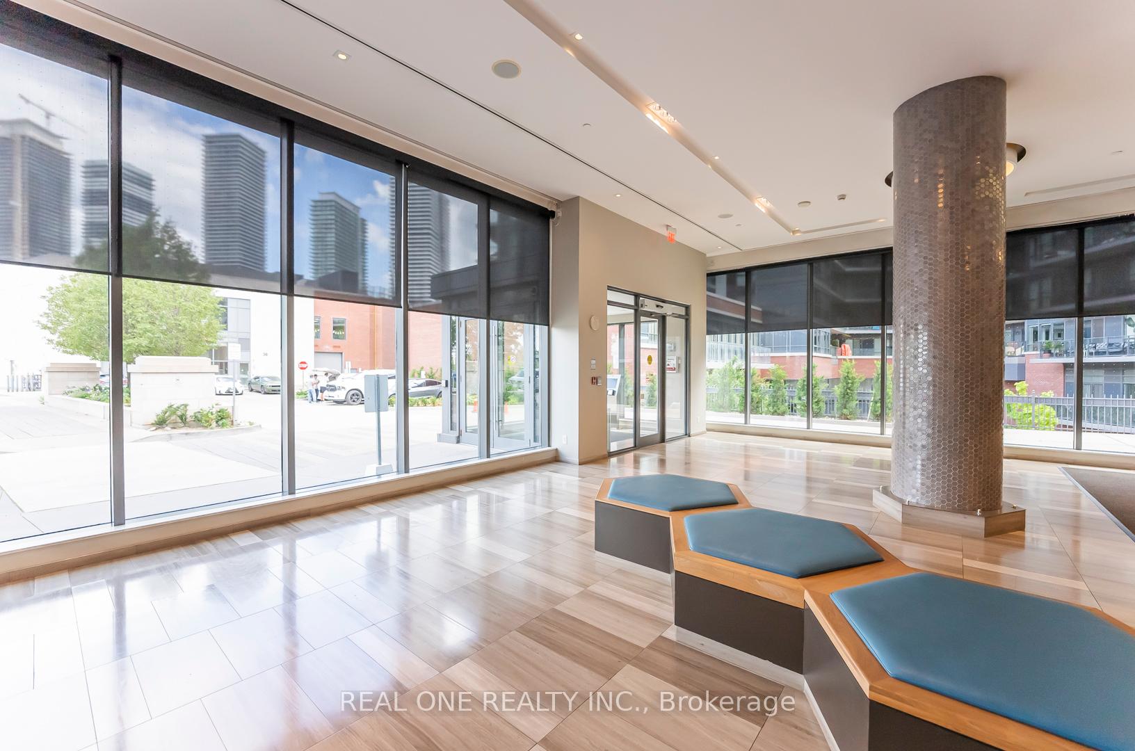 1 Bedroom Condo at 36 Park Lawn, Toronto For sale