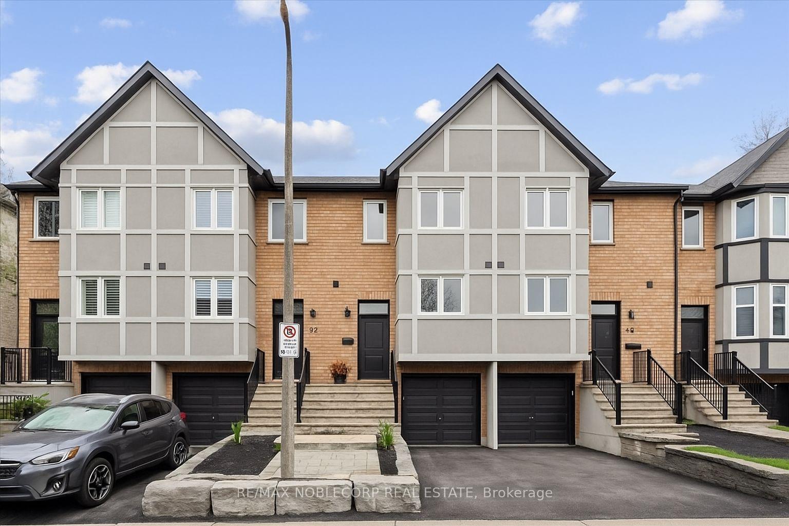 3 Bedrooms Condo at 20 William Farr, Vaughan For sale