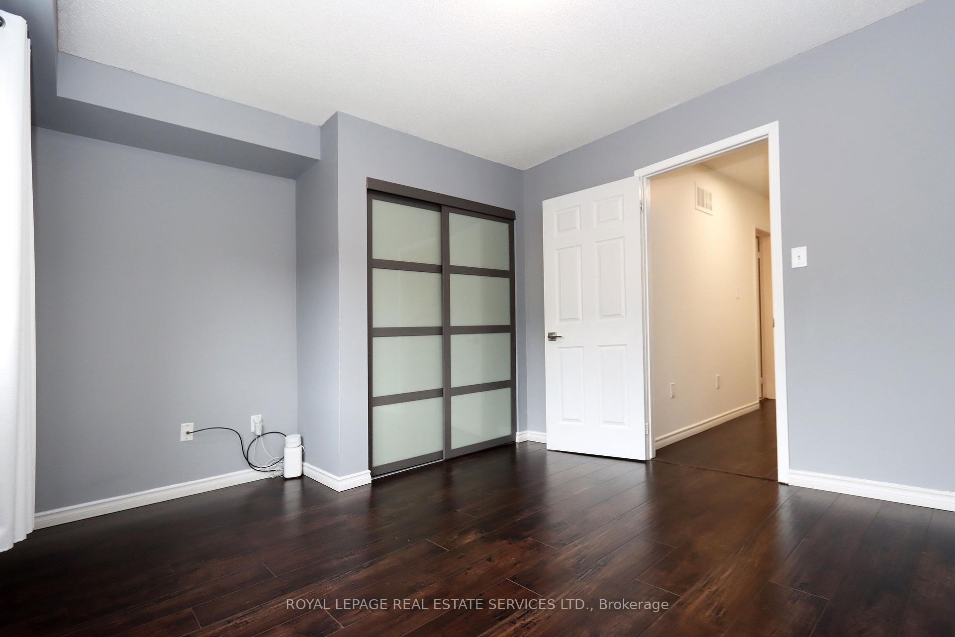 4 Bedrooms Condo at 1168 Arena, Mississauga For sale