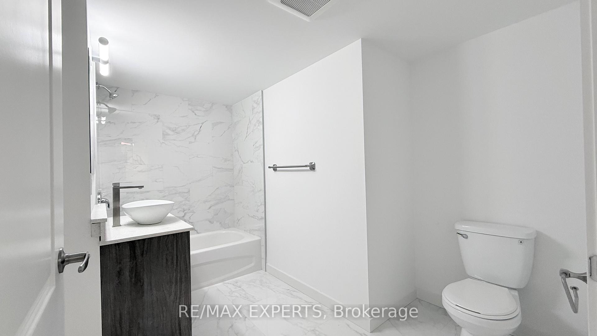 1 Bedroom Condo at 45 Connaught, Toronto For sale