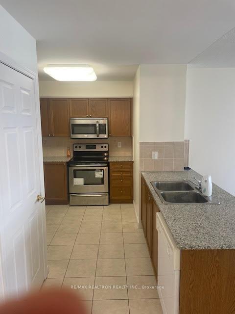 3 Bedrooms Condo at 5940 Yonge,  Toronto For sale