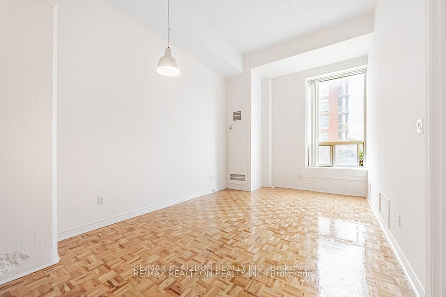 1401 Dupont Street, #225