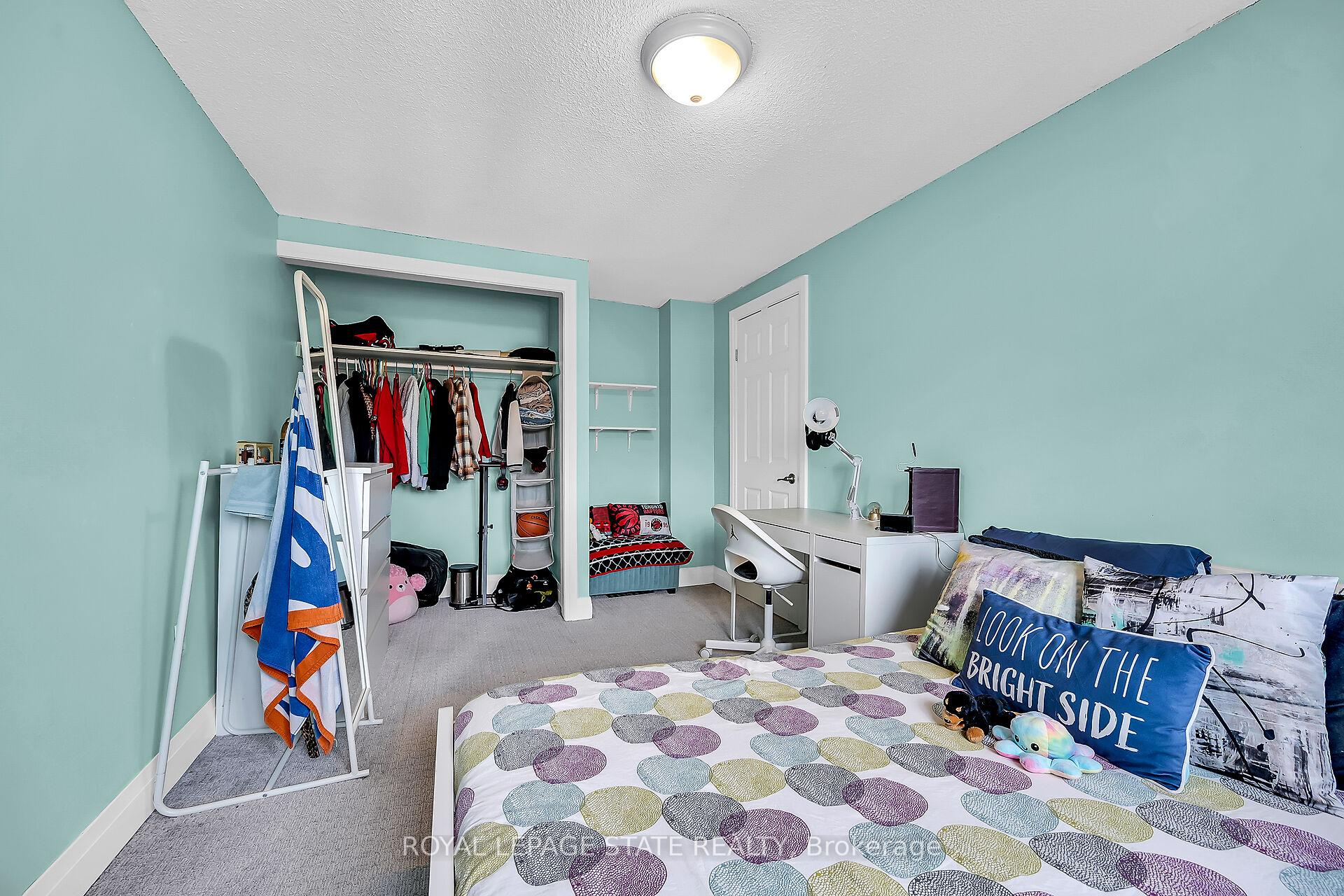 3 Bedrooms Condo at 444 Stone Church, Hamilton For sale