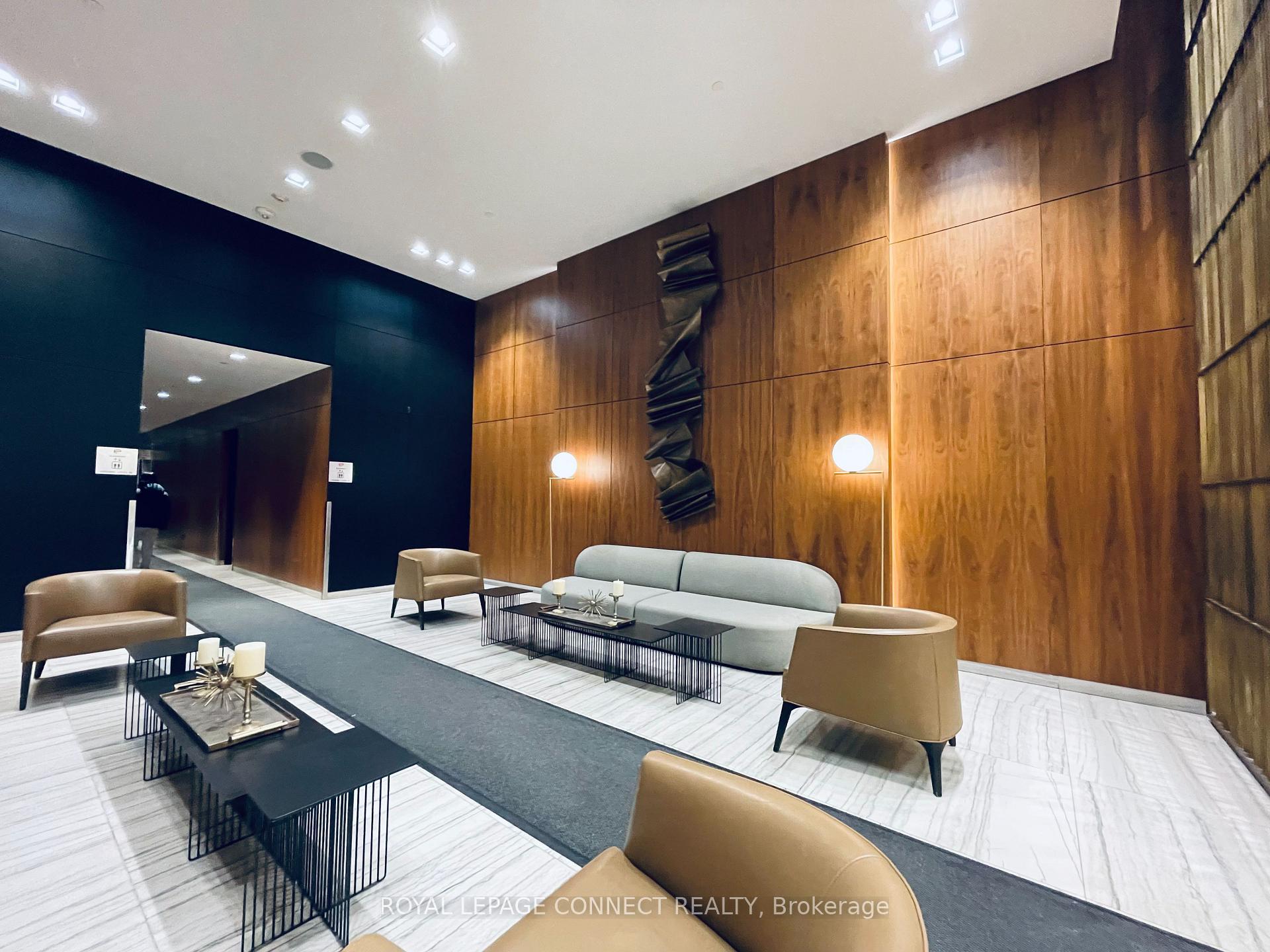 2 Bedrooms Condo at 8 Eglinton, Toronto For sale