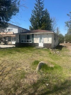 912 Innisfil Beach