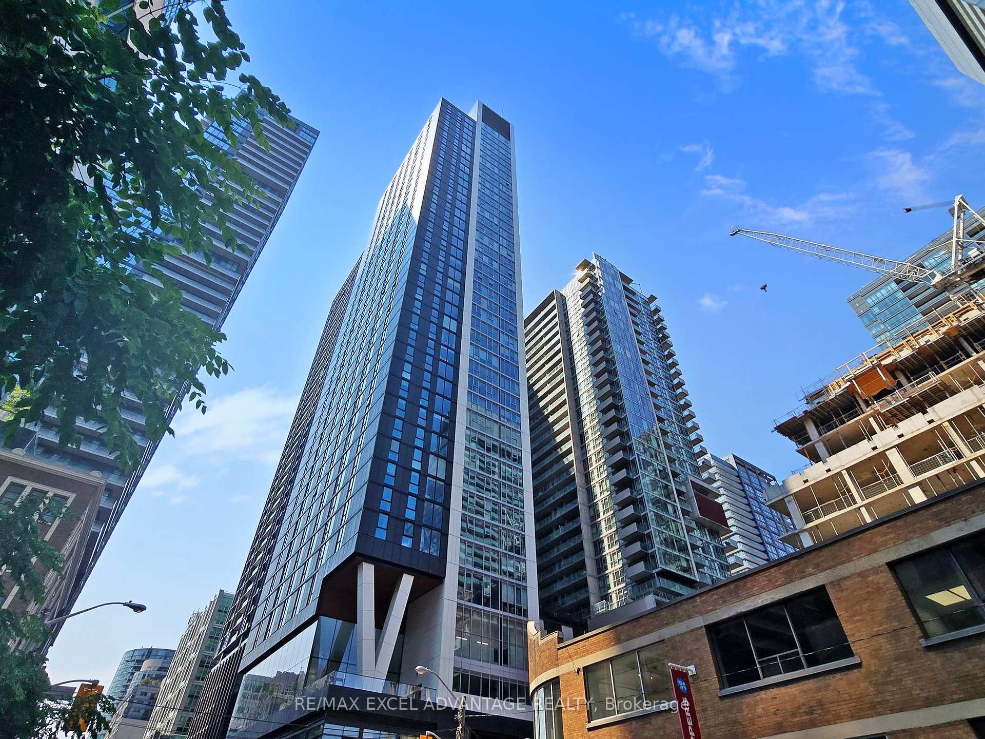 2 Bedrooms Condo at 357 King, Toronto For sale