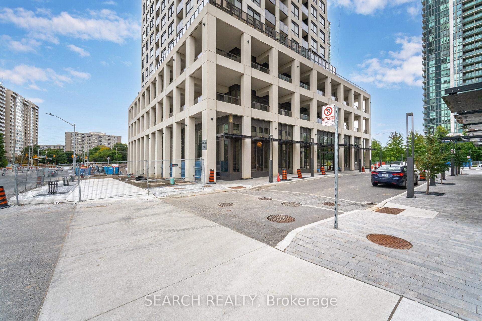 2 Bedrooms Condo at 30 Elm, Mississauga For sale