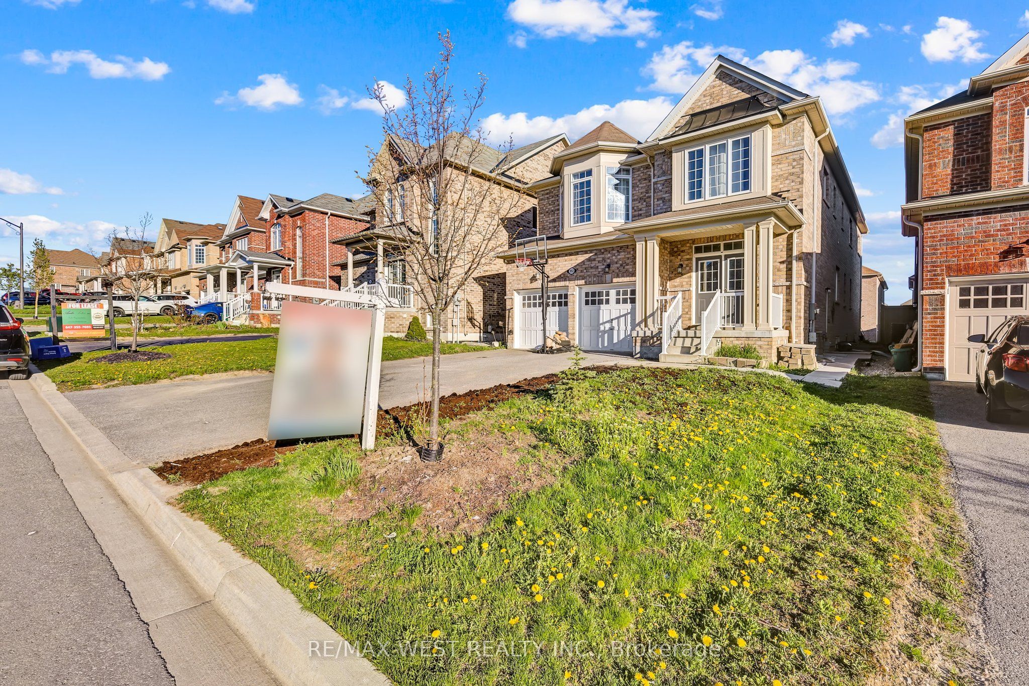 992 Wrenwood Drive, Oshawa, ON L1K 0V8