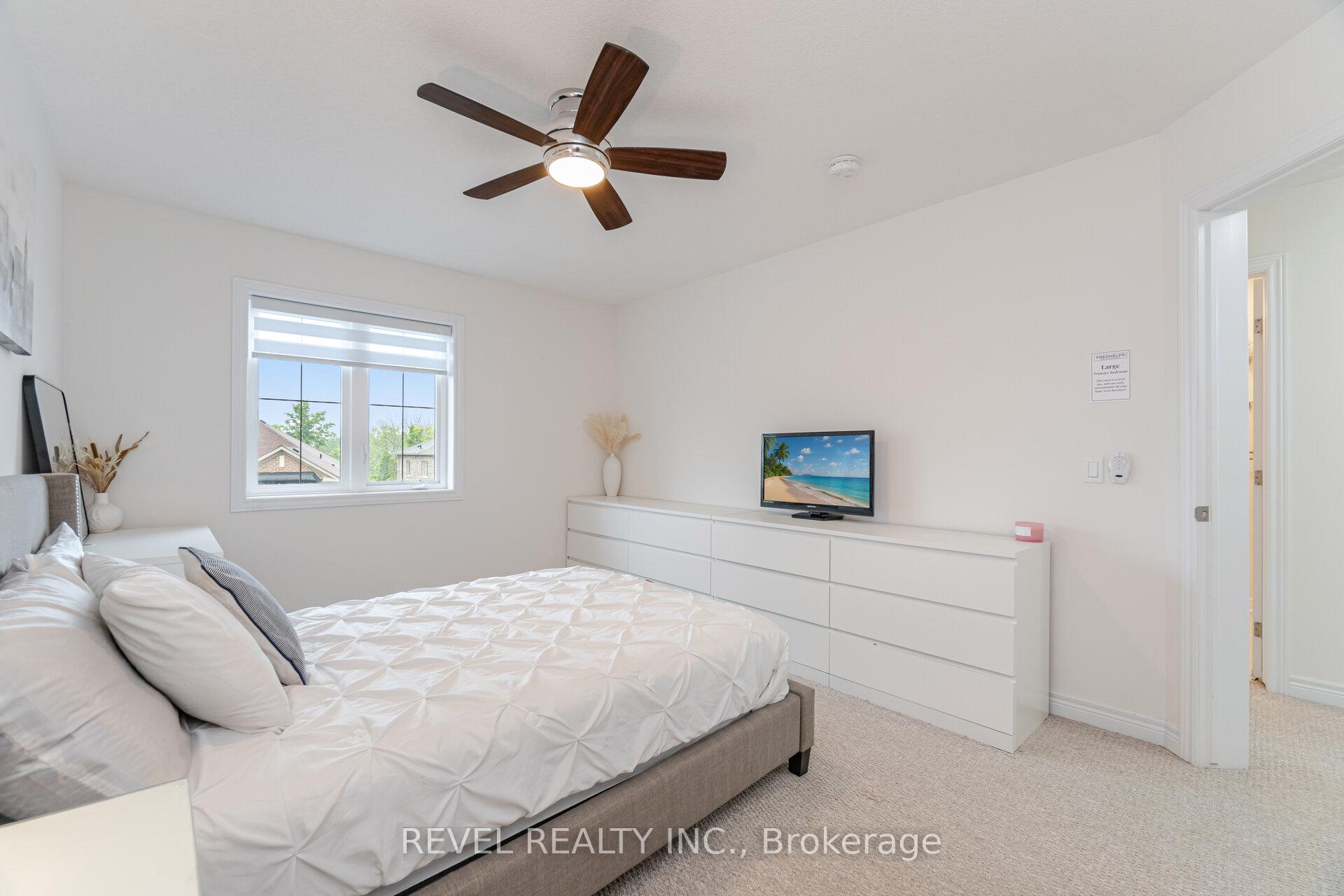 3 Bedrooms Condo at 316 Humphrey, Hamilton For sale