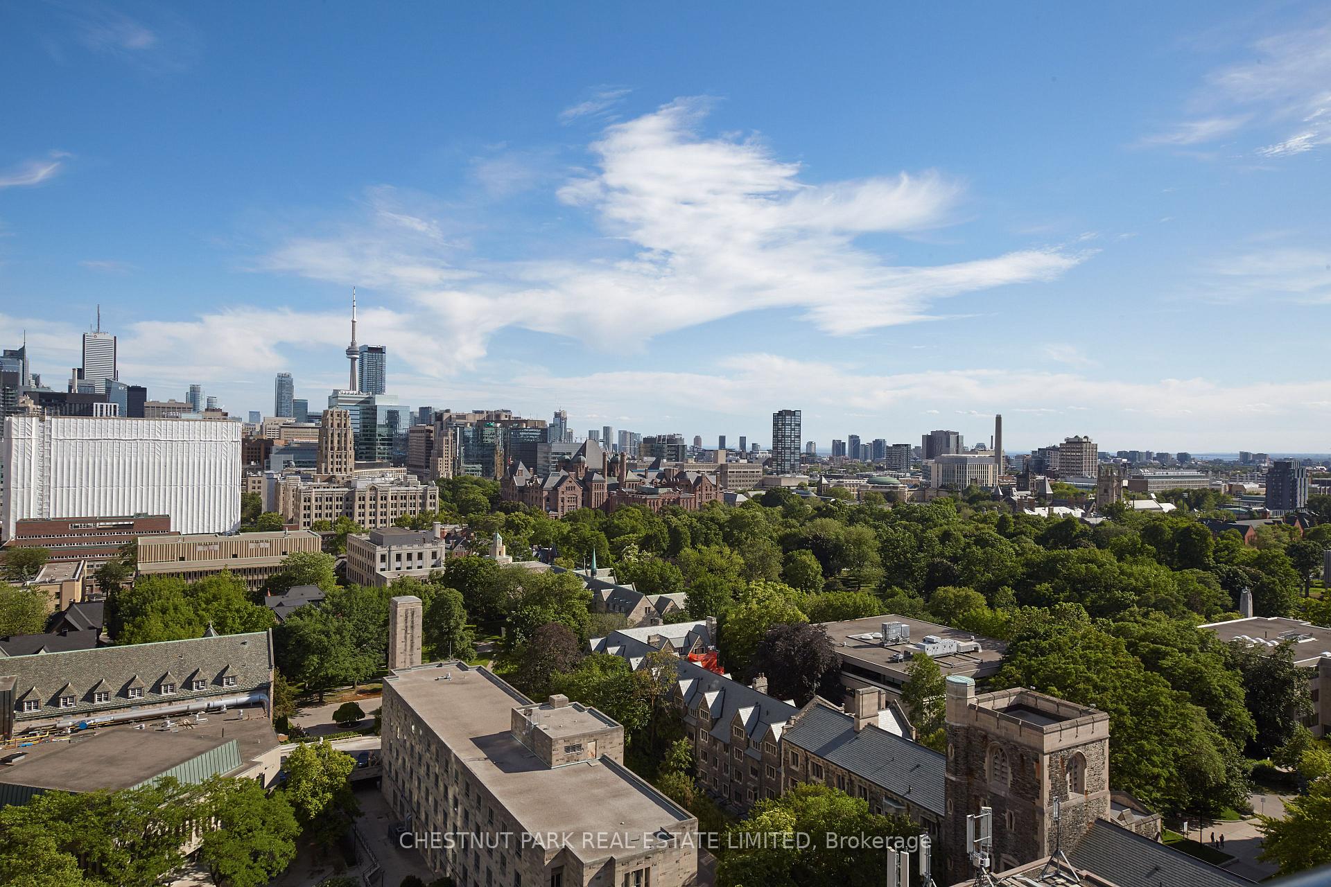2 Bedrooms Condo at 77 Charles, Toronto For sale