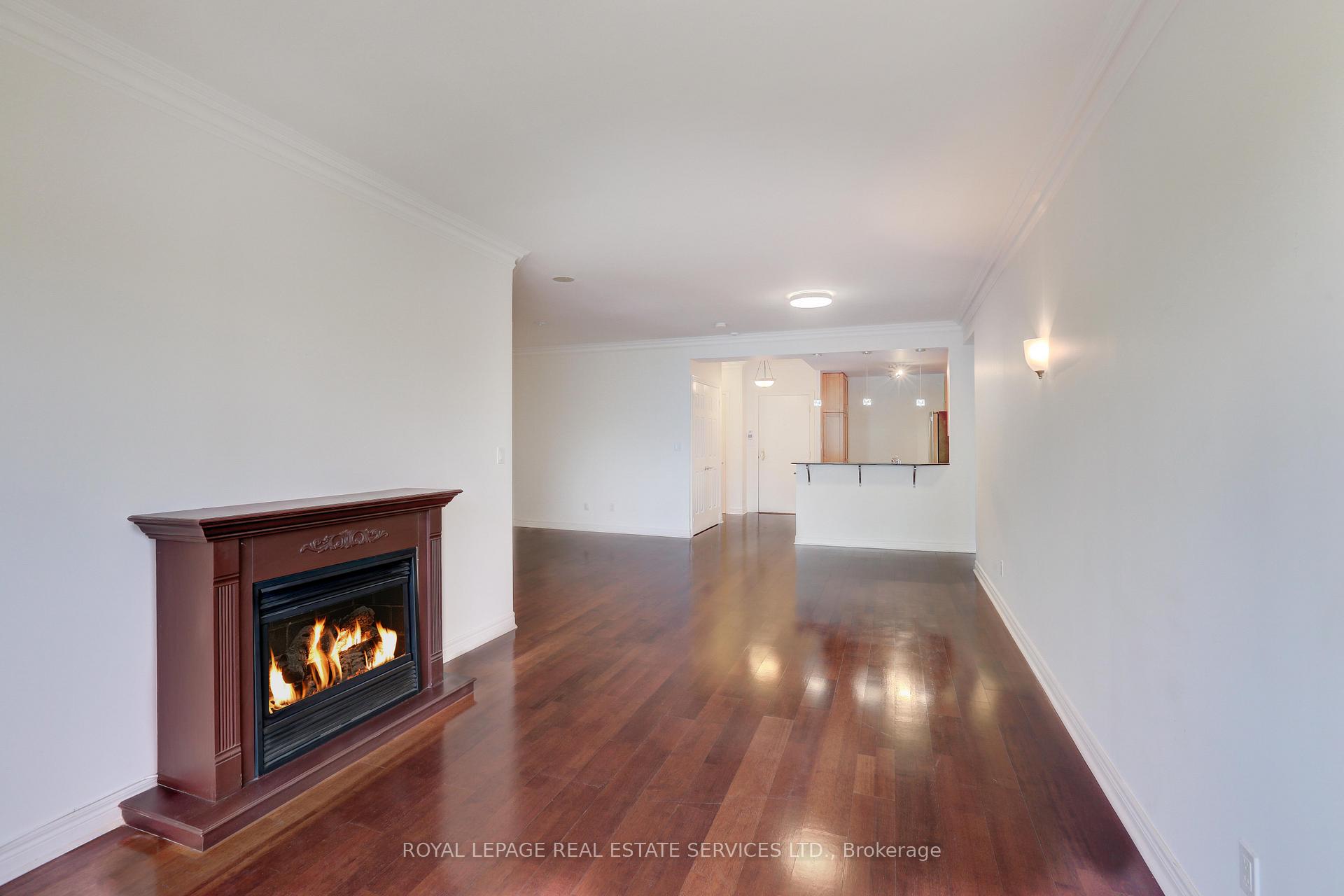 3 Bedrooms Condo at 3085 Bloor, Toronto For sale