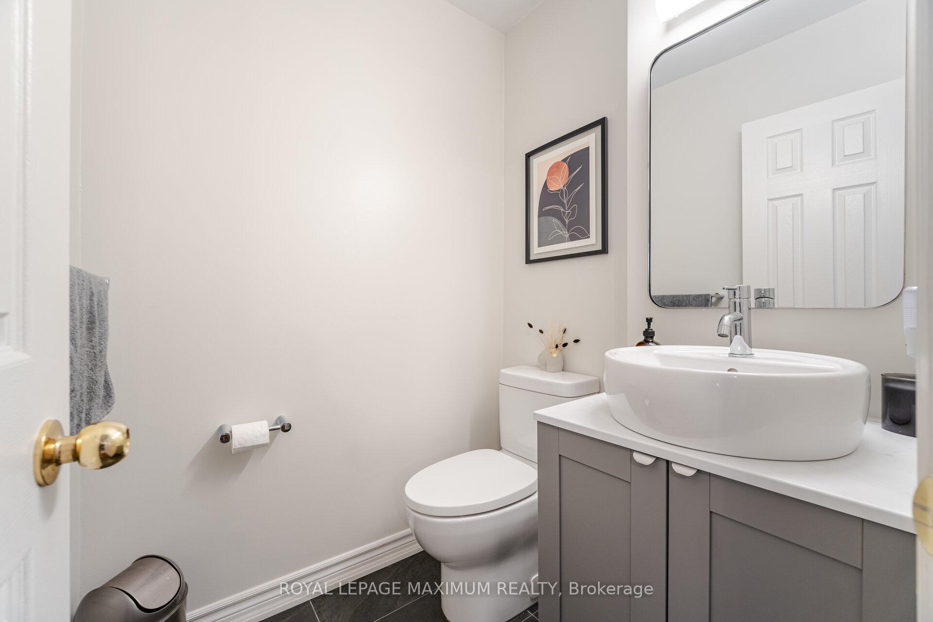 3 Bedrooms Condo at 760 Lawrence, Toronto For sale