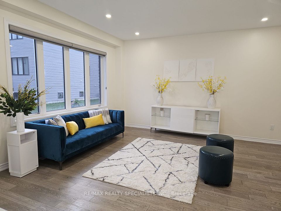 60 Witteveen Drive