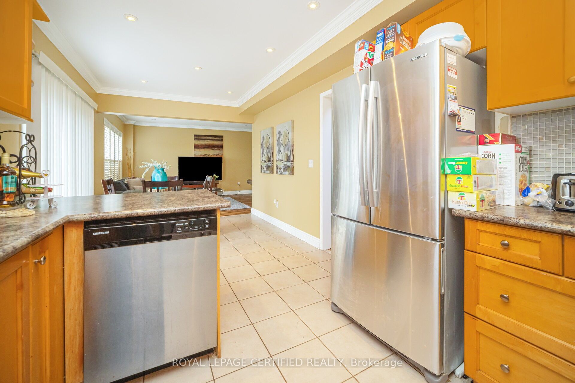 12 Sunnybrook Crescent