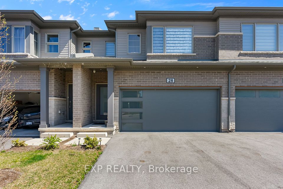 4552 Portage