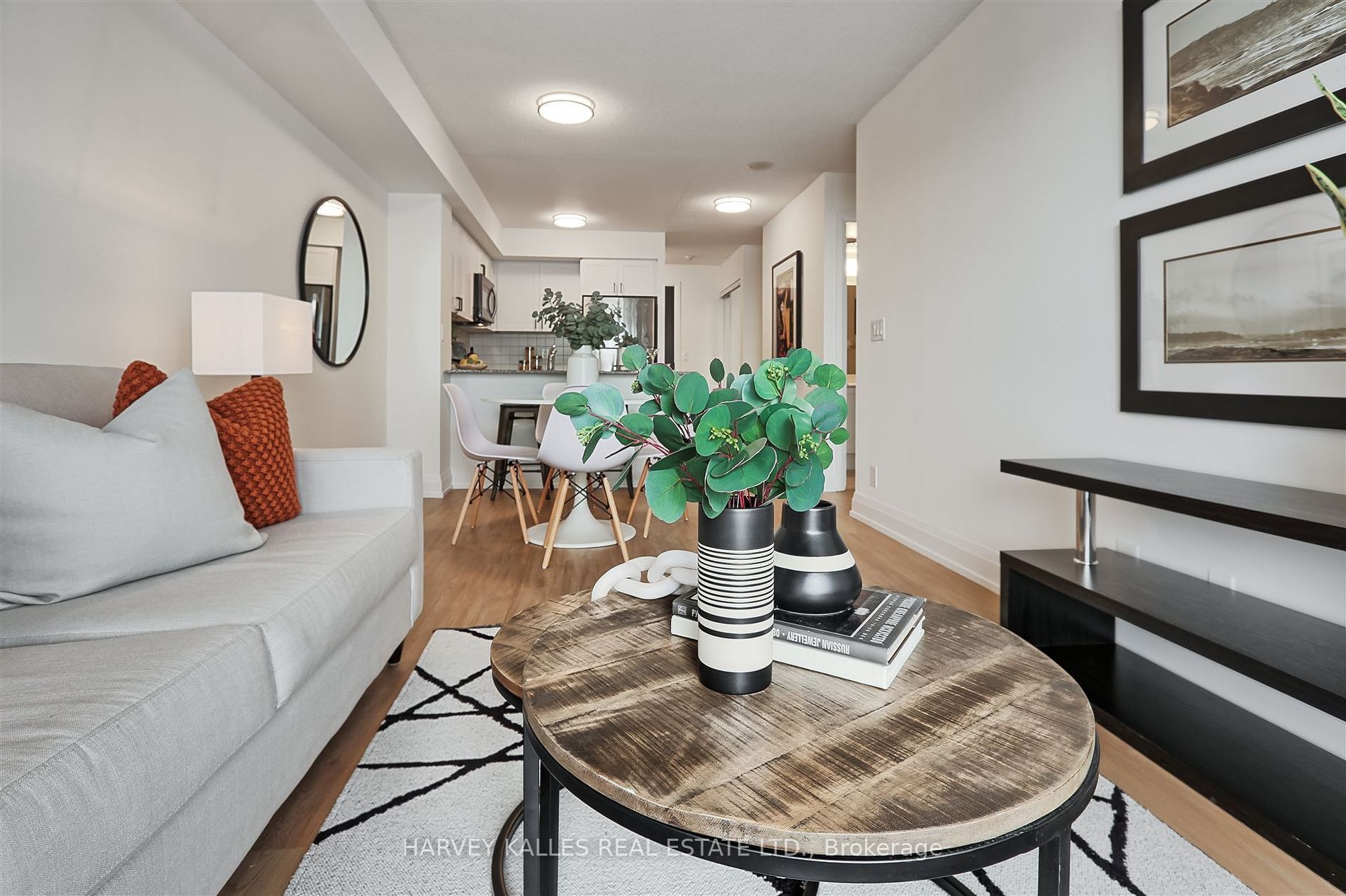 1070 Sheppard Avenue W 912