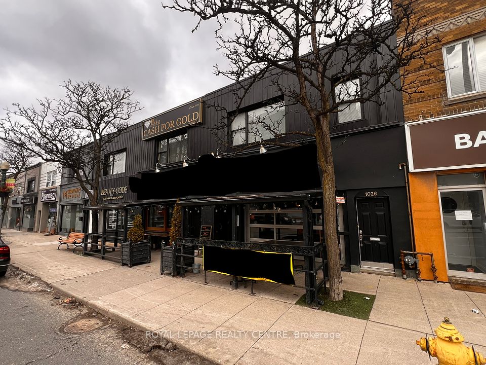 1028 Eglinton