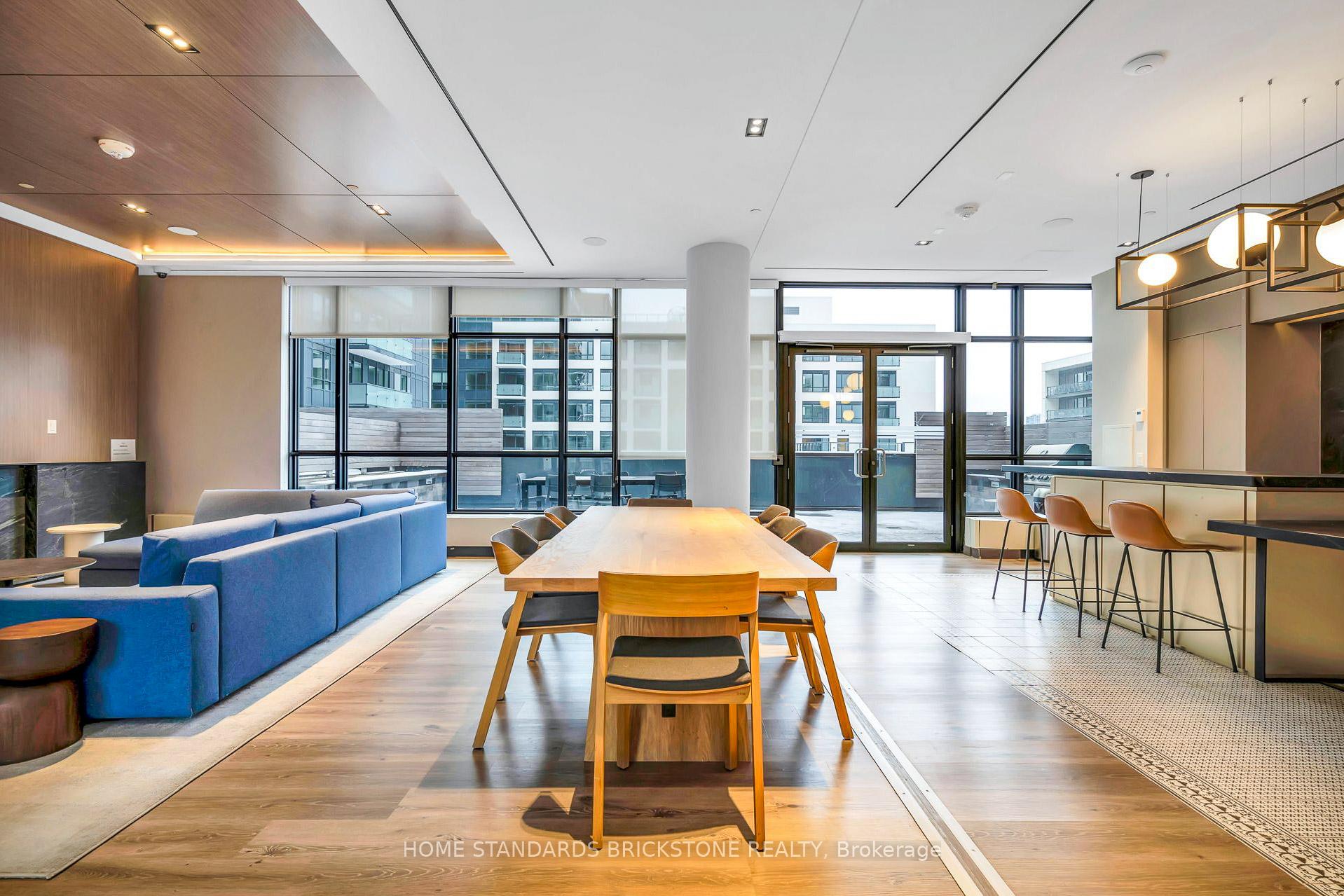 2 Bedrooms Condo at 34 Tubman, Toronto For sale