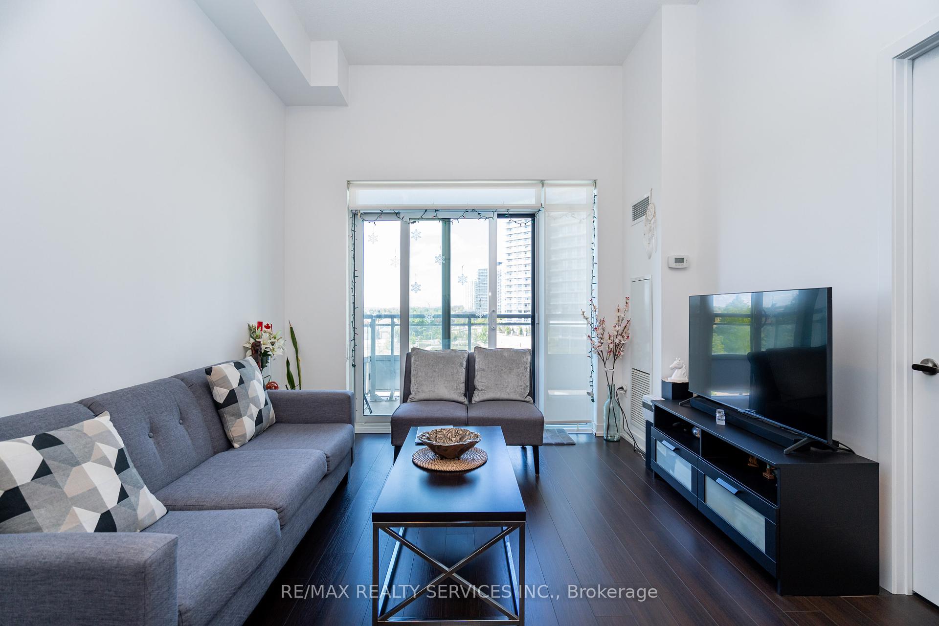1 Bedroom Condo at 2560 Eglinton, Mississauga For sale