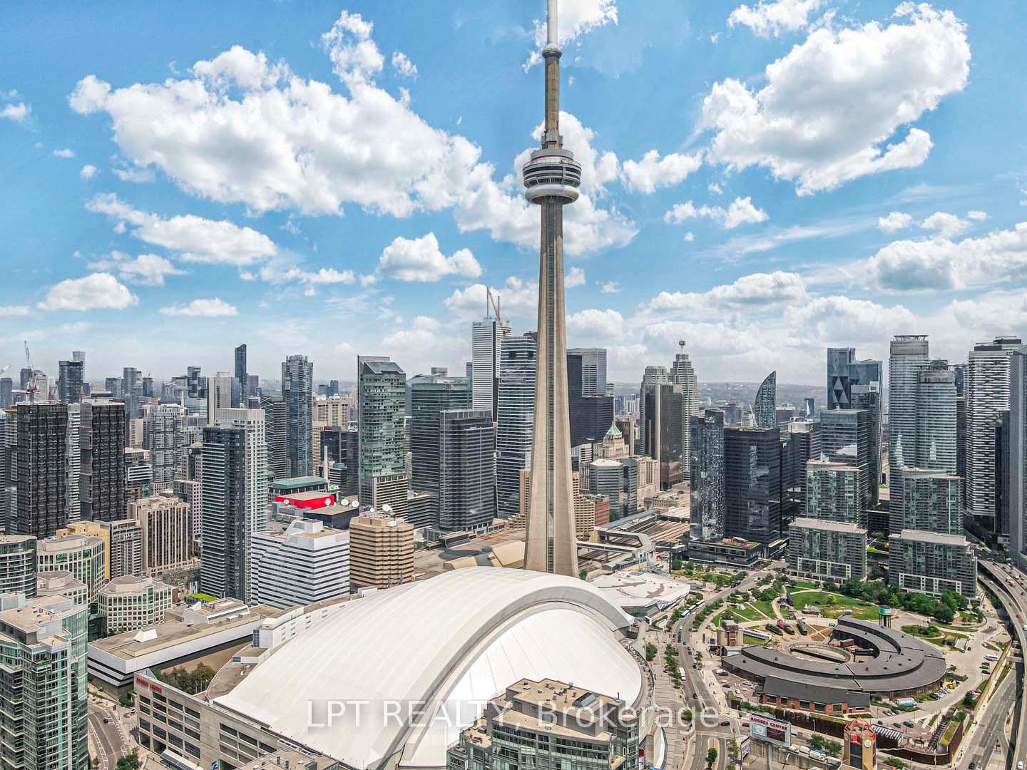 2 Bedrooms Condo at 215 Fort York, Toronto For sale
