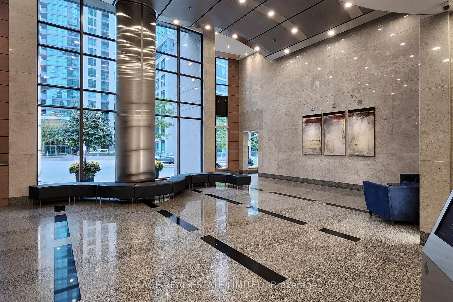 2 Bedrooms Condo at 219 Fort York, Toronto For sale