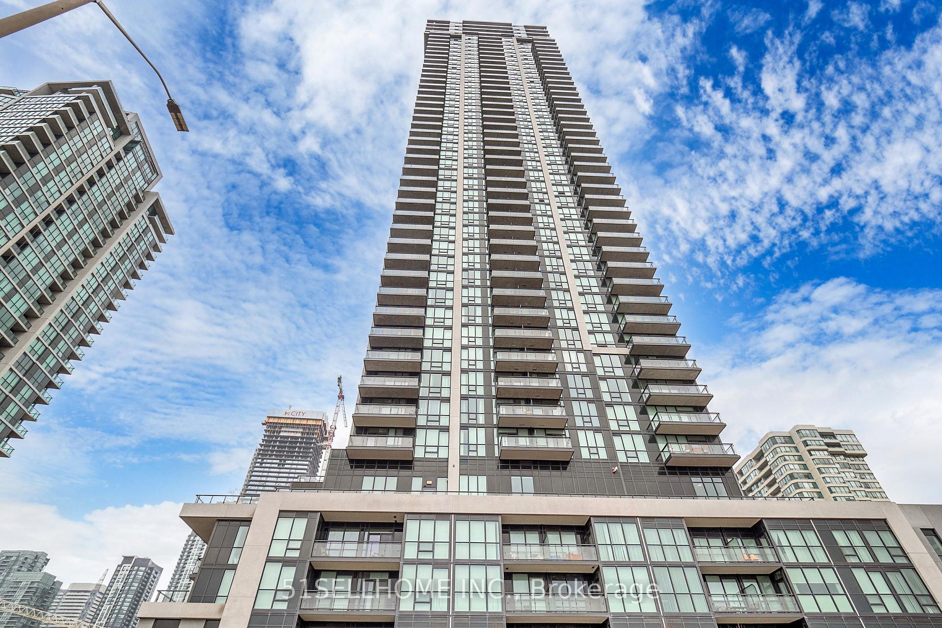 3 Bedrooms Condo at 3975 Grand Park,  Mississauga For sale