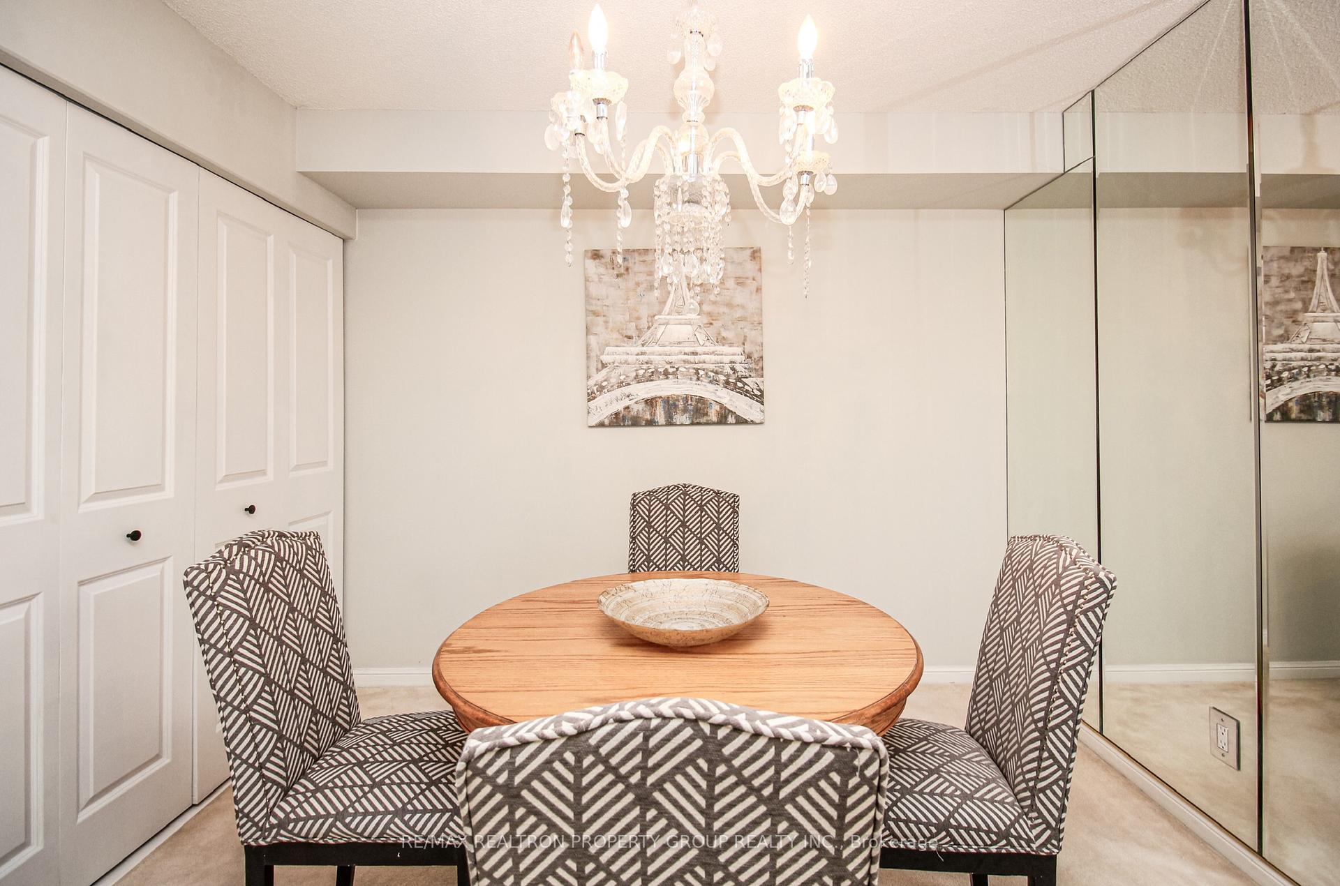 2 Bedrooms Condo at 88 Corporate, Toronto For sale