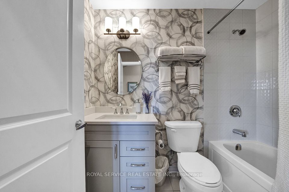 2nd Full 4 Piece Bathroom