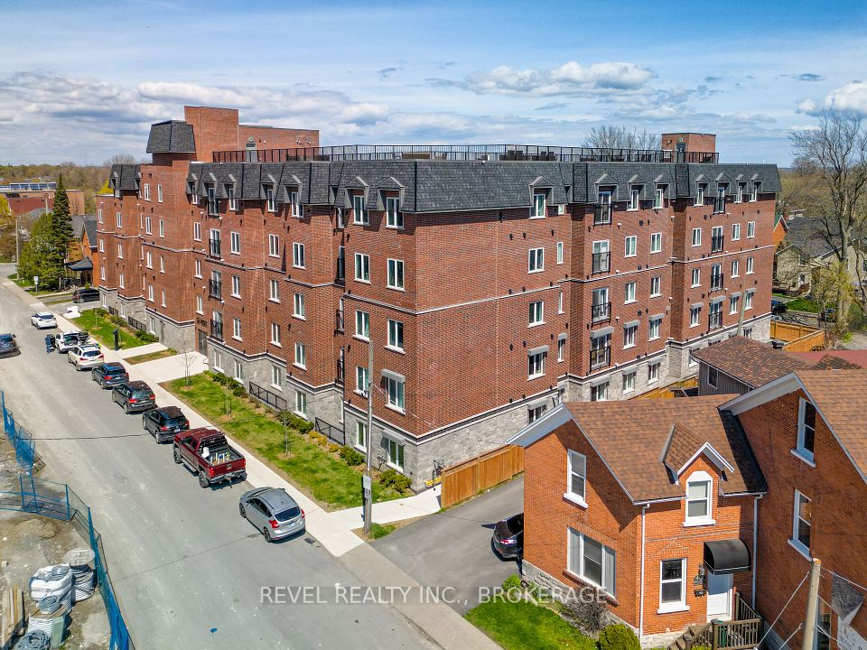 501 Frontenac