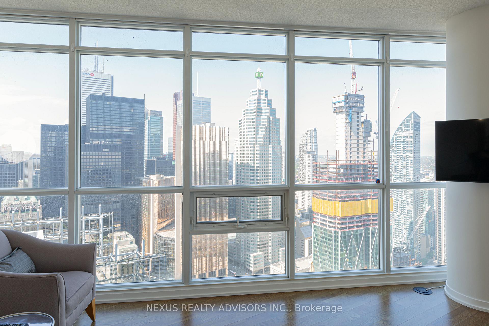 2 Bedrooms Condo at 65 Bremner, Toronto For sale