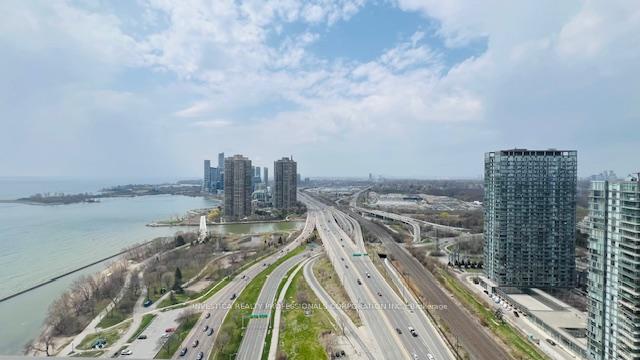 3 Bedrooms Condo at 1928 Lakeshore,  Toronto For sale