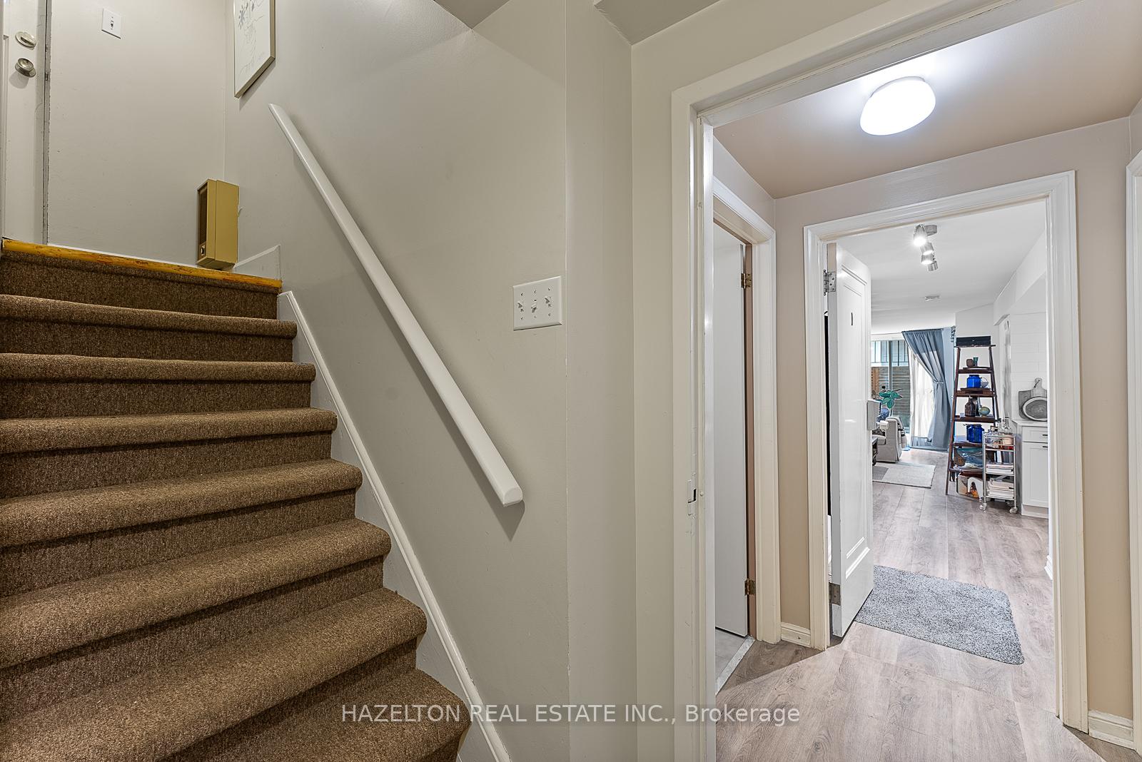 3 Bedrooms Condo at 9 Clarendon, Toronto For sale