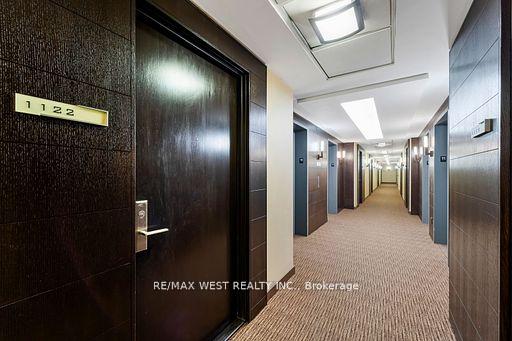 2 Bedrooms Condo at 70 Roehampton,  Toronto For sale